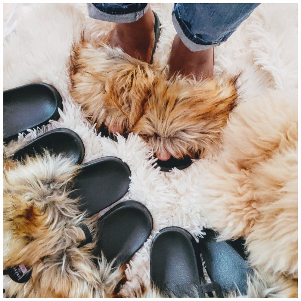 Faux Fur Slide/Slipper LAST Pair Sz 6 - Picture 3 of 6